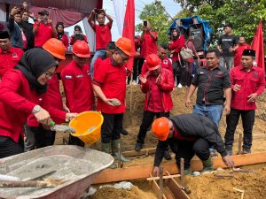 DPP PDIP Kamarudin Lakukan Peletakan Batu Pertama Pembangunan Kantor DPC PDIP Kampar