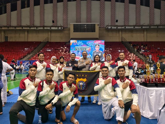 
					Kapolres Kampar Apresiasi Polwan Peraih Medali di Kejuaraan Taekwondo Kapolri Cup