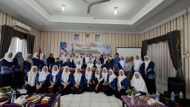 
					Diikuti Seluruh PC Kecamatan, PD Himpaudi Kampar Adakan Rakor dan Sosialisasikan AD/ART