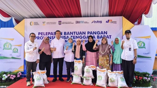 
					Warga NTB Terima Bantuan Pangan, Gubernur Iqbal: Ini Penguat Ekonomi Sosial