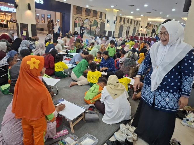 
					HUT Himpaudi ke-20 Tingkat Kabupaten Kampar, Ratusan Anak PAUD Ikuti Lomba Menggambar