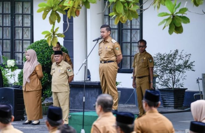 
					Bupati Ahmad Yuzar Pimpin Apel di Disdikpora, Tekankan Integritas dan Peningkatan Kualitas Pelayanan