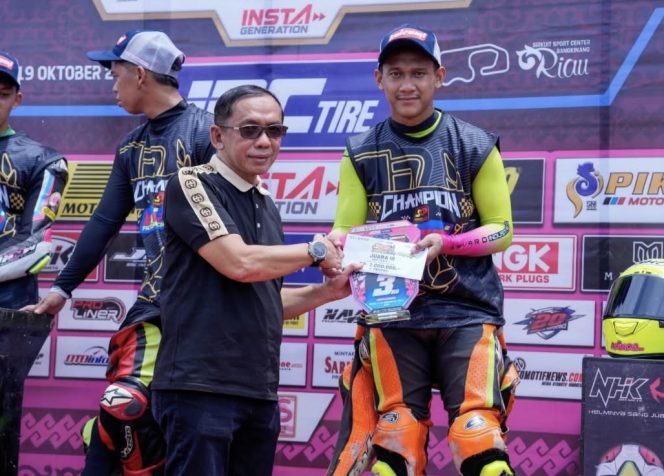 
					Dihadiri Dika Aura Farming, Asisten III Azwan Buka Sumatera Cup Prix 2025