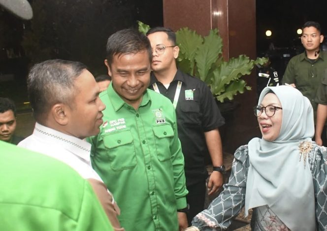 
					Bupati Ahmad Yuzar dan Wabup Misharti Hadiri Pelantikan Pengurus LKP DPW PKB Riau