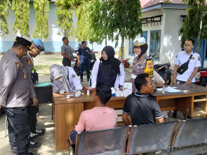
					BNK Kampar, Satlantas Polres dan Dishub Gelar Round Check Operasi Zebra Lancang Kuning 2025