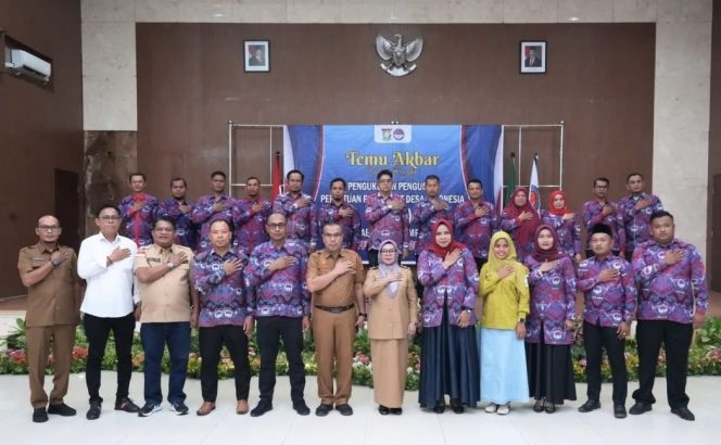 
					Wabup Apresiasi Semangat Perangkat Desa dalam Pengukuhan PPDI Kampar