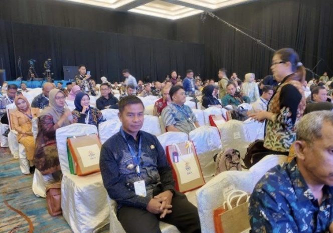 
					Bupati Kampar Hadiri Rakornas Kepegawaian 2025, dengan Tema ASN Bergerak Bersama Wujudkan Asta Cita