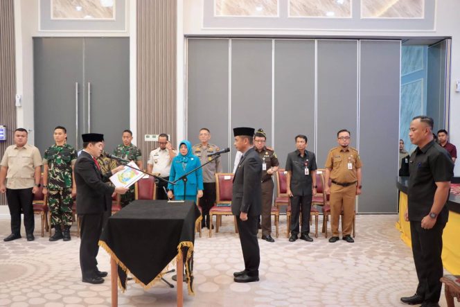 
					Ardi Mardiansyah Resmi Jabat Pj Sekda, Bupati : Sekda Miliki Peran Strategis Wujudkan Visi dan Misi Kabupaten Kampar