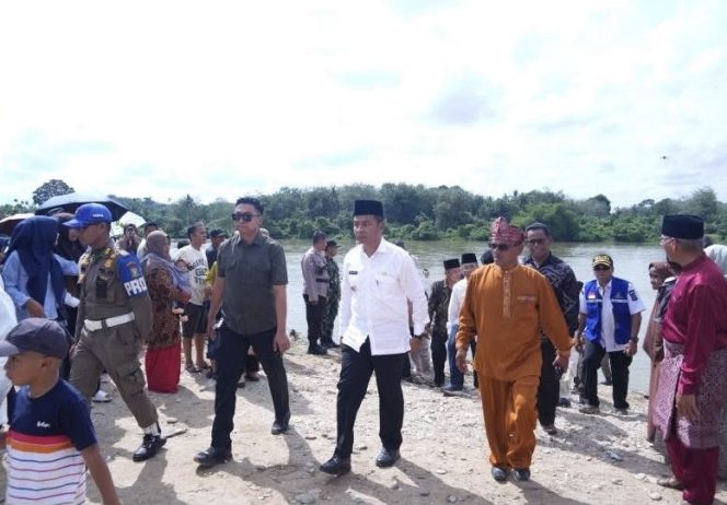 
					Bupati Kampar Buka Event Wisata Balimau Kasai di Desa Batu Belah