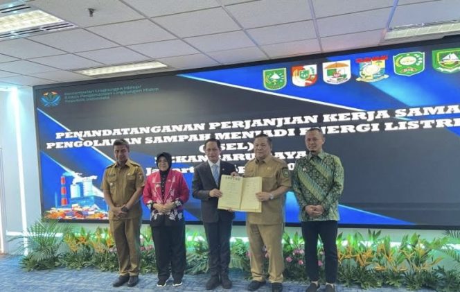 
					Bupati Kampar Teken Kerja Sama PSEL Pekanbaru Raya Bersama KLH/BPLH