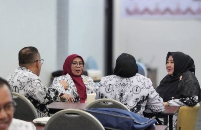 
					Perkuat Ukhuwah Pasca Idul Fitri, Wabup Misharti Hadiri Halal Bihalal PGRI Riau