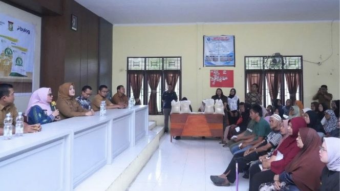 
					Serahkan Bantuan Sembako dari Bapanas di Merangin, Wabup: Ini Penguat Solidaritas Sosial