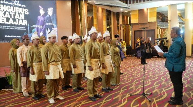 
					Momen Bersejarah bagi Mahasiswa Rohul di Jogja: Bupati Anton Hadiri Pelantikan Pengurus IPRY Rohul 2026-2027.