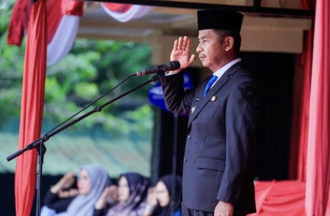 
					Upacara Hardiknas, Bupati Ahmad Yuzar: Komitmen Bersama Majukan Pendidikan