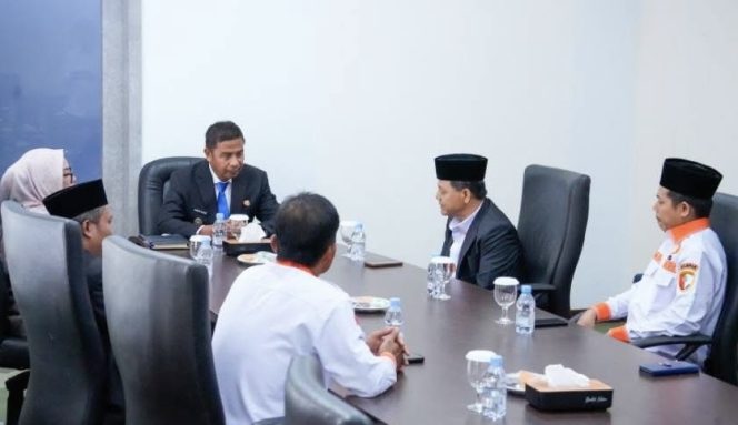 
					Bupati dan Wabup Terima Audiensi DPD PKS Kampar
