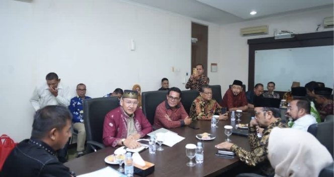 
					Bupati Ahmad Yuzar Sambut Hangat Audiensi Tokoh Masyarakat Rumbio