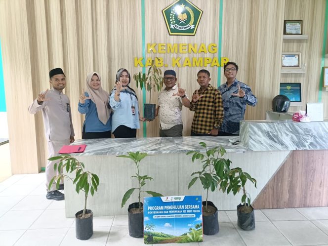 
					Dari Bibit Menjadi Harapan: Dukungan PT EMP Energi Gandewa untuk Penghijauan Ekoteologi di Kampar