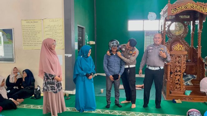 
					Satlantas Polres Kampar Sosialisasi Lalu Lintas ke Sekolah