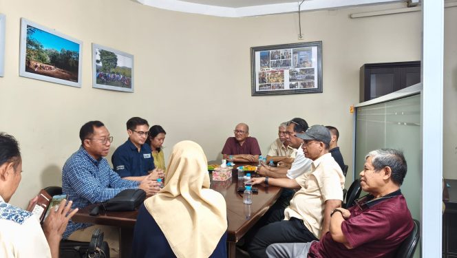 
					Ditengah Tekanan Ekonomi Dunia, Sambu Group dan PWI Riau Perkuat Sinergi Publikasi Industri Kelapa