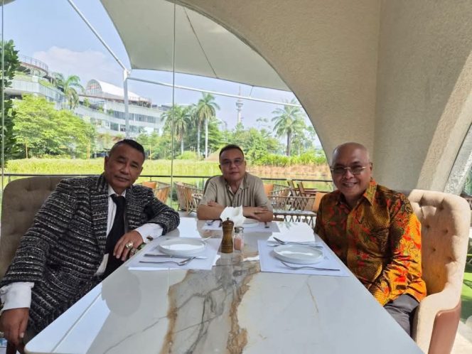 
					Untuk Persatuan Indonesia, PWI Pusat dan Hotman Paris Sepakat Akhiri Polemik