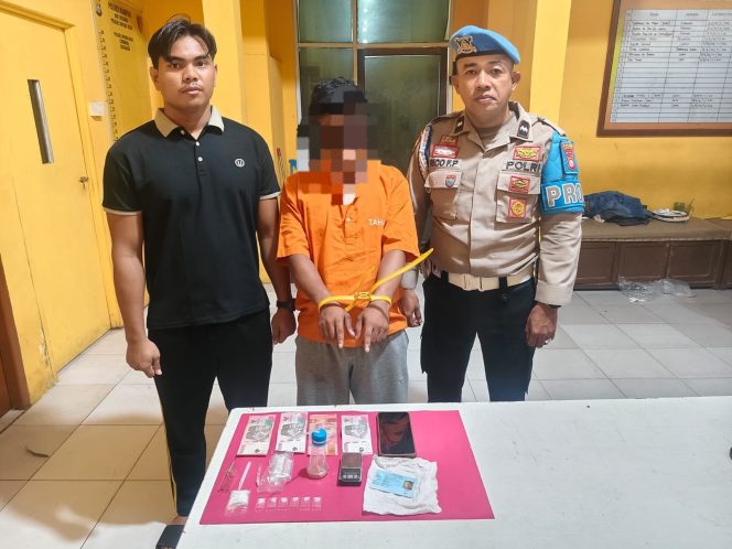 
					Mau Transaksi, Polsek Tapung Hiling Tangkap Pelaku Narkoba