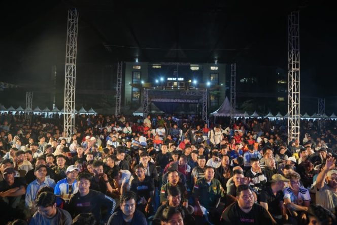 
					Nobar Final Piala Dunia 2026 di Mapolda Riau Meriah, Hiburan, Stand Up Comedy hingga Doorprize Warnai Acara