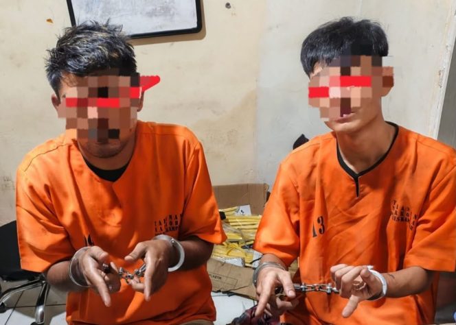 
					Satresnarkoba Polres Kampar Tangkap Pengedar dan Kurir Sabu-sabu di Desa Kuok